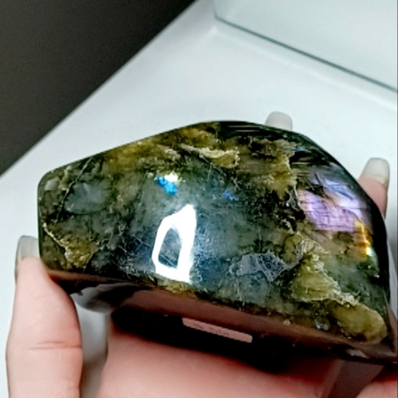 Flashy Laboradite Big Stone Crystal - Picture 3 of 6